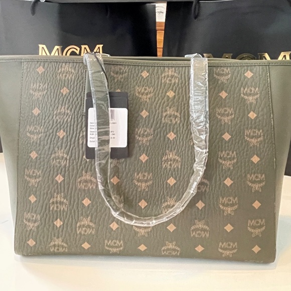 MCM  SEA TURTLE GREEN VISETOS CLASSIC TOTE BAG - Picture 3 of 16